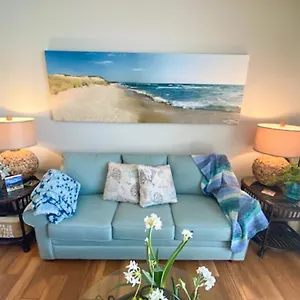https://sterling-breeze-1803.panamacity-beachhotels.com